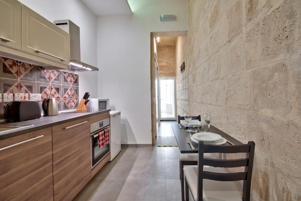 Vallettastay Old Lodge Apartment 1 Dış mekan fotoğraf